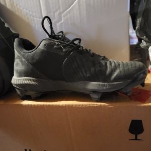 New Balance Cleats Men sz 7, black baseball cleats,
